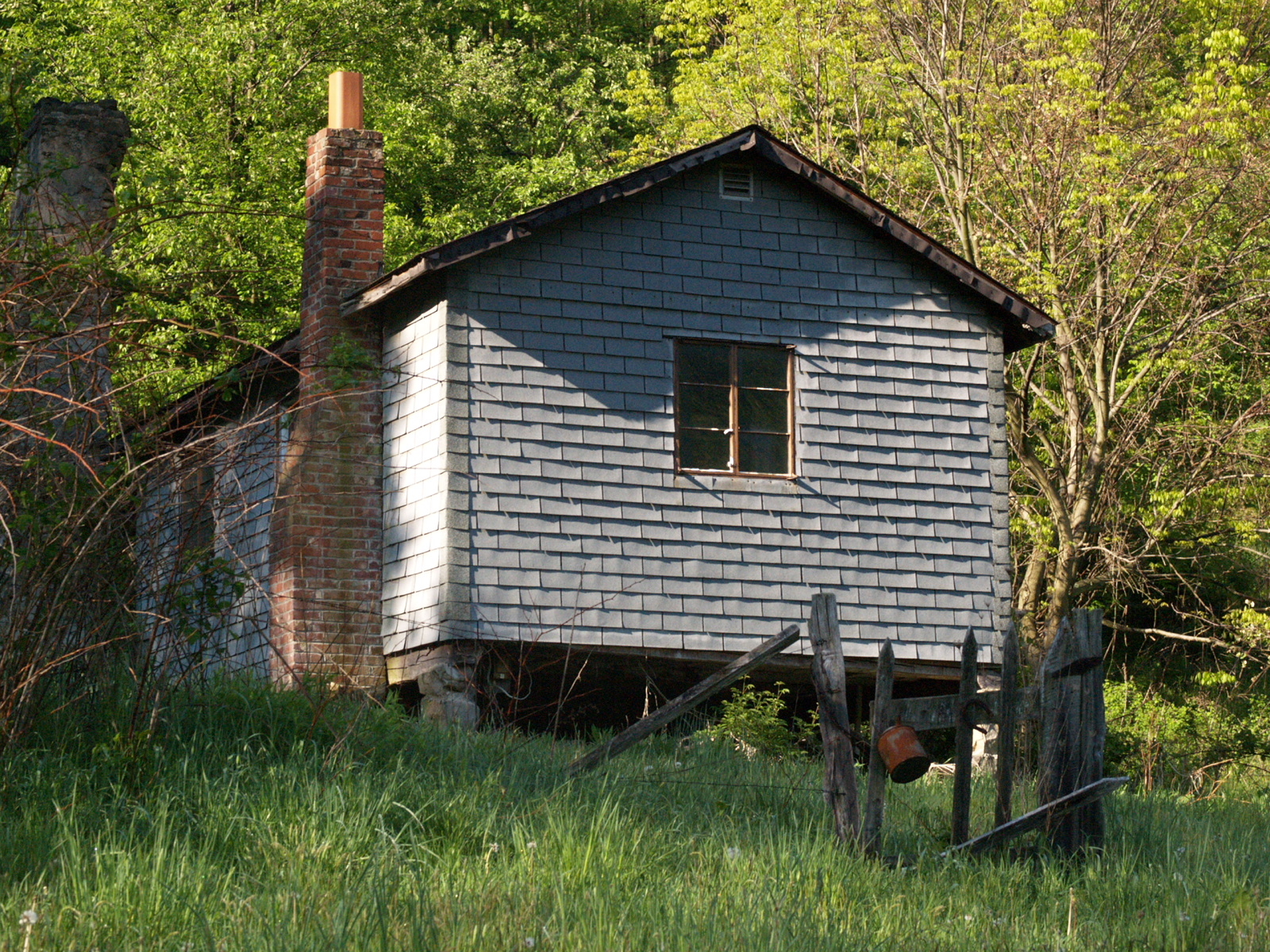 2005-05-21-08-38-52.OR-OLYMP-E-1--