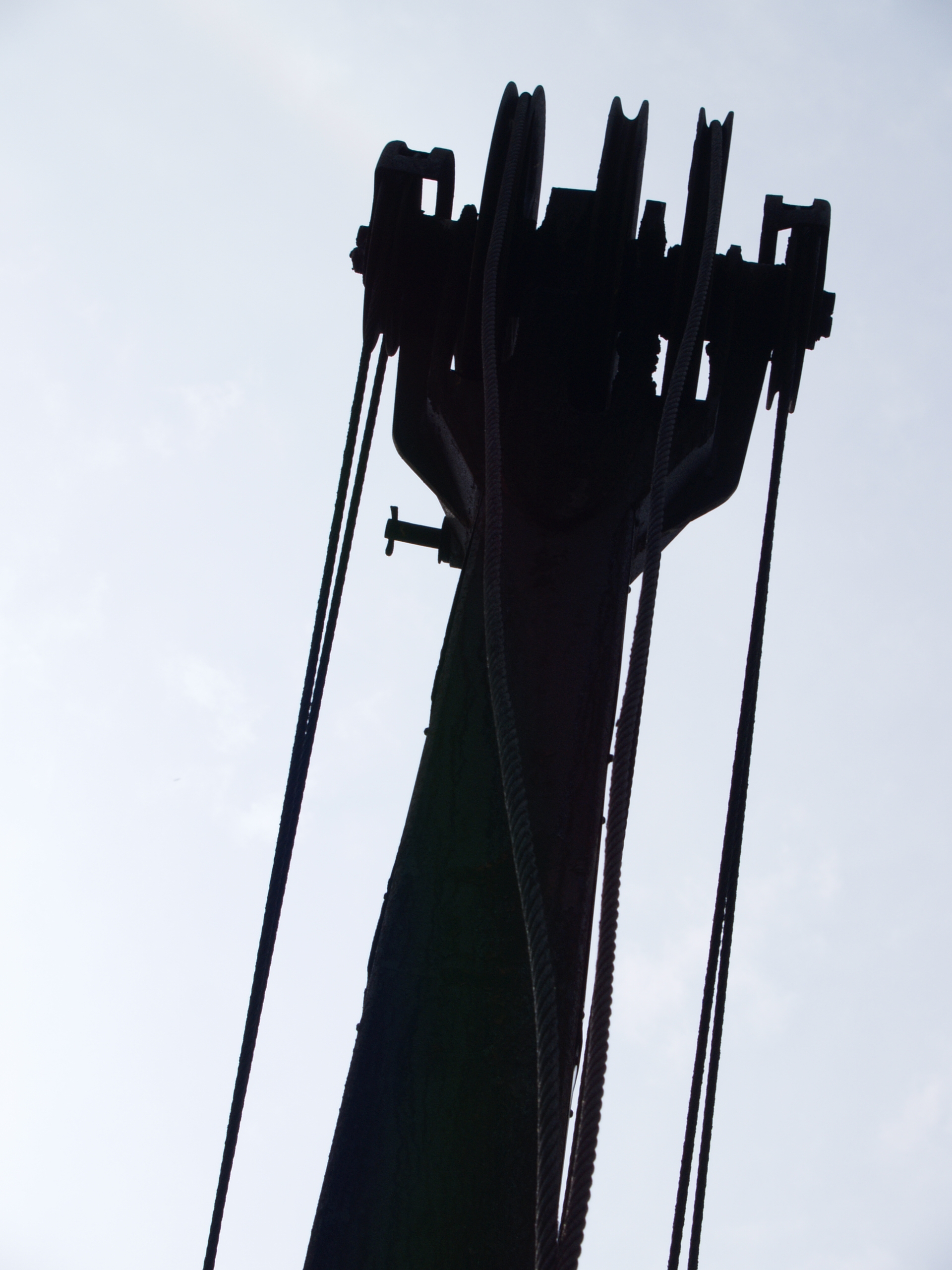 2005-06-11-10-29-47.OR-OLYMP-E-1--
