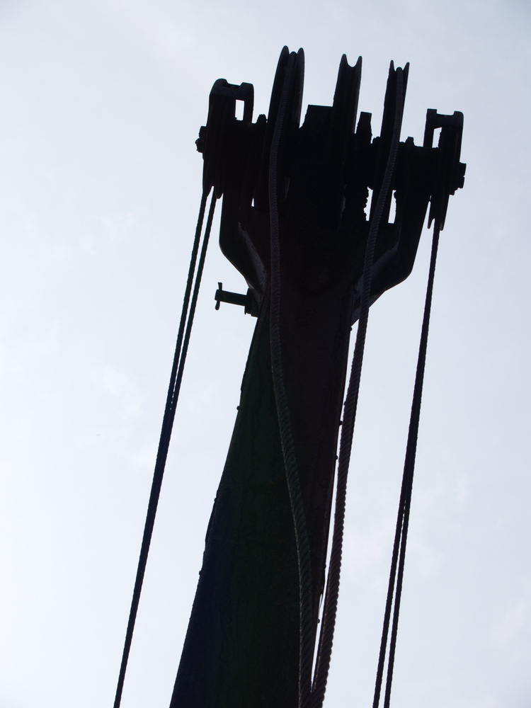 2005-06-11-10-29-47.OR-OLYMP-E-1--